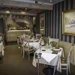 Entre Terre Et Hotel 3*
