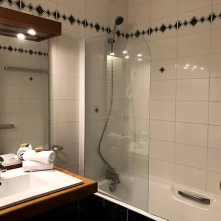Hotel Entre Terre Et 3*
