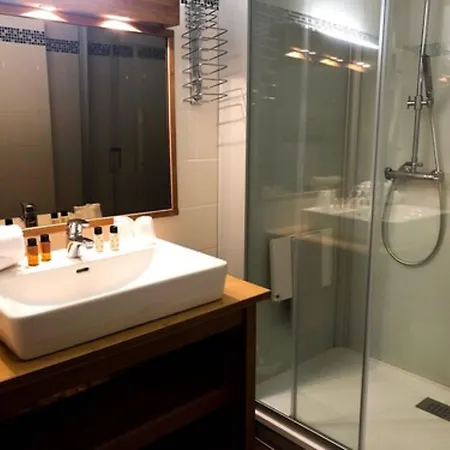 Отель Entre Terre Et