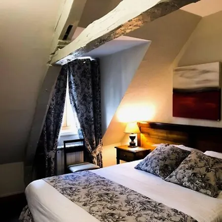 Отель Entre Terre Et 3*