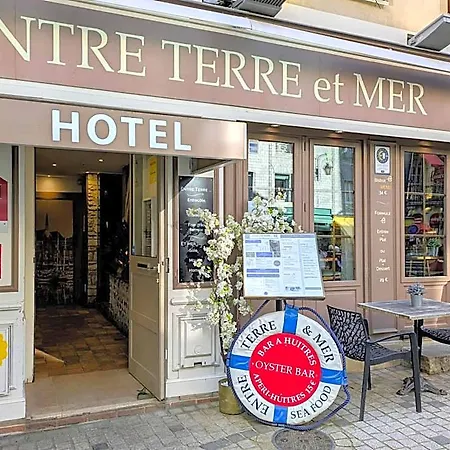 Entre Terre Et Hotel 3*
