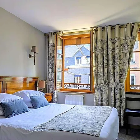 Entre Terre Et Hotel 3*