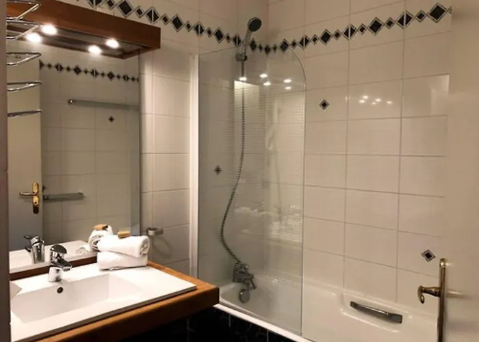 Hotel Entre Terre Et 3*