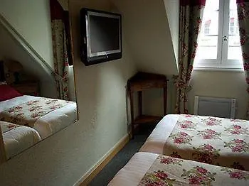 アントル テール エ メール 3* オンフルール